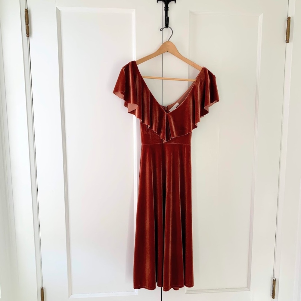 COPY - JUNE & HUDSON Rust Velvet Midi Dress - NWOT - XS